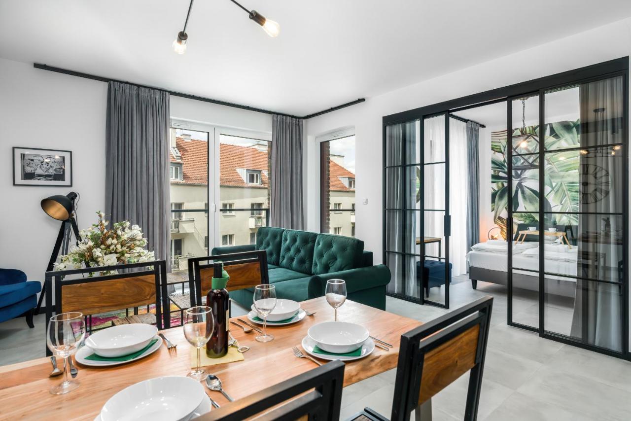 Apartments Poznan Chwaliszewo Residence With Free Garage By Noclegi Renters Екстериор снимка