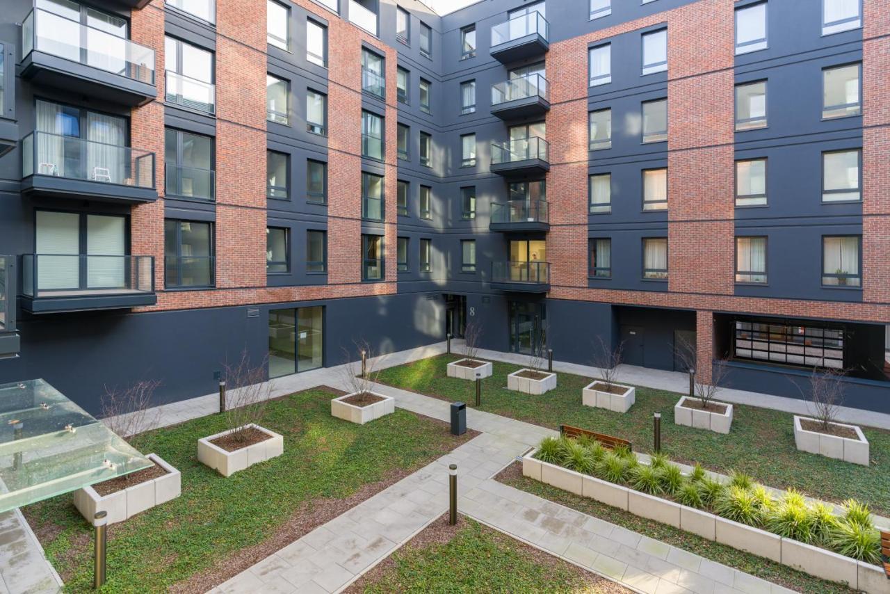 Apartments Poznan Chwaliszewo Residence With Free Garage By Noclegi Renters Екстериор снимка